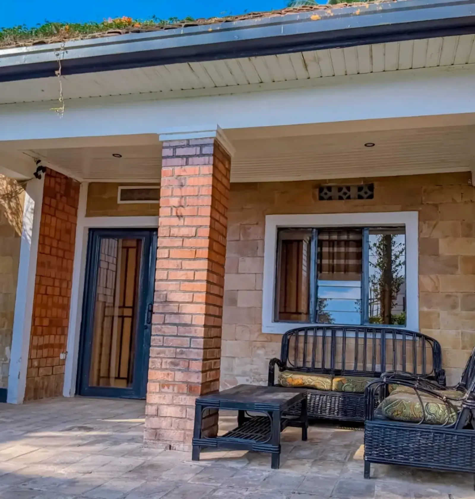 Lakeview Family House · Garden House, Rubona · Three Bedrooms on the Lake Road